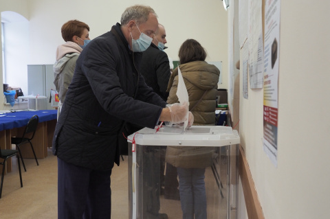 Виктор Рейн: участие в выборах — это реализация своего конституционного права