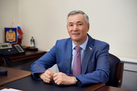 Фуат Сайфитдинов поздравил жителей региона с Днем местного самоуправления