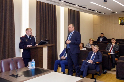 Валерий Голодюк побывал в Думе Сургутского района на совместном заседании депутатских комиссий
