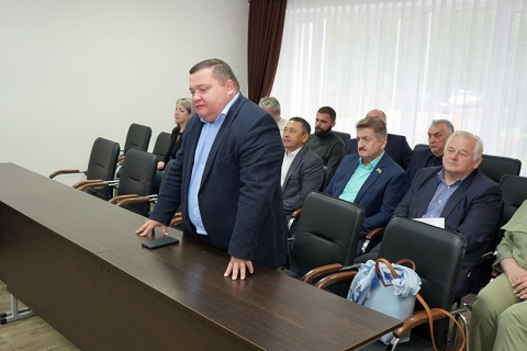 Анатолий Чепайкин принял участие в аппаратном совещании администрации Мегиона