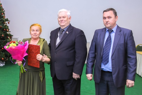 Юрий Конев побывал на чествовании тружеников сельского хозяйства и перерабатывающей промышленности в Увате и Вагае