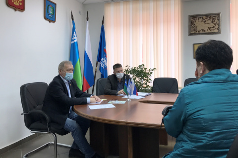 Владимир Нефедьев провел прием граждан в Нягани