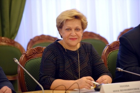 Инна Лосева: предложение депутатов облдумы по безопасной перевозке детей одобрено российским правительством 