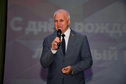 Александр Анохин принял участие в торжественных мероприятиях, посвященных 98-летию со дня образования Ярковского района