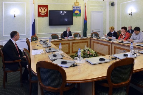 Первый заместитель председателя областной Думы Андрей Артюхов провёл заседание Совета Думы