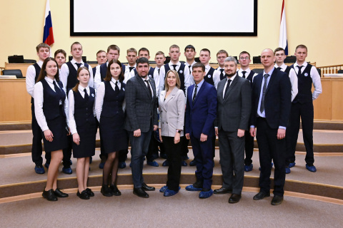 Иван Вершинин провёл парламентский урок для студентов Тюменского нефтепроводного профессионального колледжа