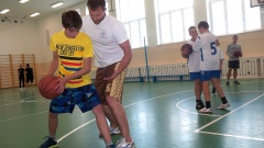 Молодые парламентарии продолжают работу в рамках проекта «Развитие баскетбола в Тюменской области»