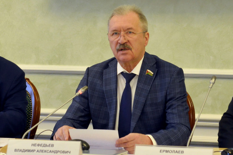 Владимир Нефедьев: депутаты вносят предложения по посланию президента