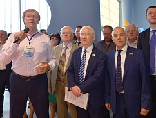 Депутаты Тюменской областной Думы приняли участие в открытии аквапарка «ЛетоЛето»