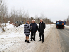 Юрий Конев ознакомился с ходом ремонта дорожных объектов в Уватском районе