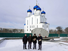 Юрий Баранчук в ходе очередной командировки на Донбасс посетил Краснодонскую церковь Воскресения Христова