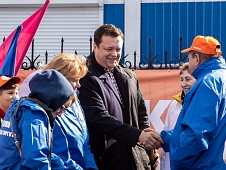 Михаил Селюков в Сургуте поприветствовал участников Всероссийского дня бега 