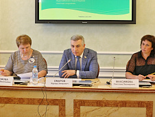 Эдуард Омаров принял участие в общественных обсуждениях по теме развития региональной инфраструктуры и экологии