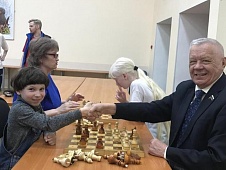 Владимир Столяров принял участие в закрытии открытого чемпионата и первенства Тюменской области по шахматам и шашкам среди инвалидов по зрению