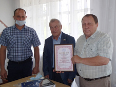 Владимир Ульянов поздравил победителей конкурса представительных органов муниципальных образований 