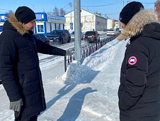 Денис Ващенко проверил состояние городских дорог, тротуаров и пешеходных переходов в период гололедицы в Тарко-Сале
