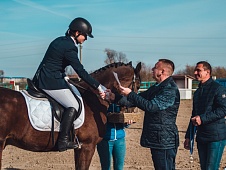 Богдан Богославец поздравил победителей и призеров Кубка Тюменской областной Думы по конному спорту