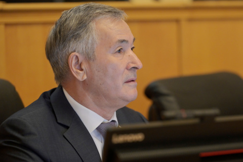 Фуат Сайфитдинов комментирует внесение изменений в законы, регламентирующие требования к депутатской деятельности 