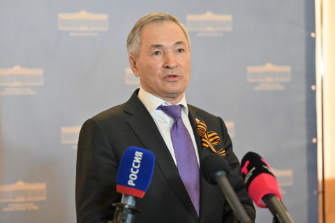 Фуат Сайфитдинов: законодатели высоко оценили работу правительства  региона в 2022 году