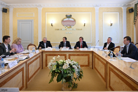 Владимир Сысоев провел заседание Совета по информатизации Тюменской областной думы