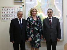 Ирина Соколова приняла участие в церемонии подписания традиционного соглашения между избирательными комиссиями Тюменской области и Ямало-Ненецкого автономного округа