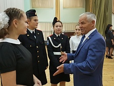 Николай Бабин в рамках рабочей поездки посетил избирательный округ