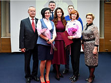 Областные депутаты приняли участие в церемонии награждения победителей  конкурса социальных проектов компании Лукойл