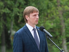 Дмитрий Новицкий принял участие в торжественном мероприятии, посвященном 82-й годовщине образования Госавтоинспекции России