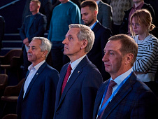 Депутаты облдумы посетили региональный форум «Отцы России»