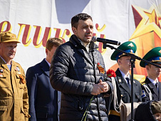 Денис Ващенко поздравил земляков с  Днем Победы