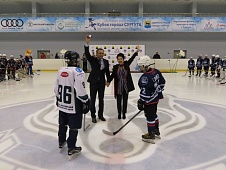 Галина Резяпова дала старт открытому турниру по хоккею с шайбой среди команд юношей 2006 года рождения «Кубок города Сургута»