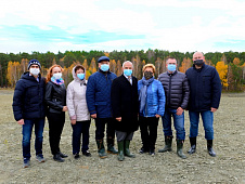 Областные законодатели посмотрели, как проходит рекультивация земель возле деревни Посохова